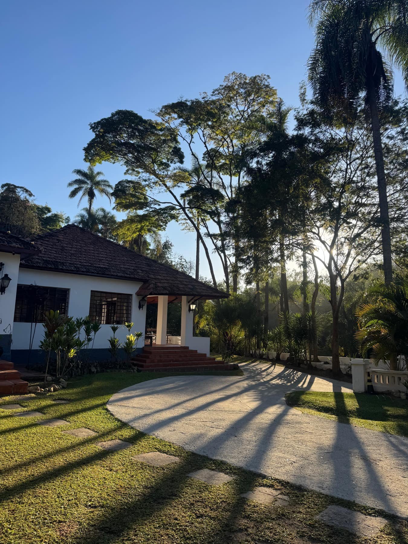 Casarão da Fazenda com luz da tarde
