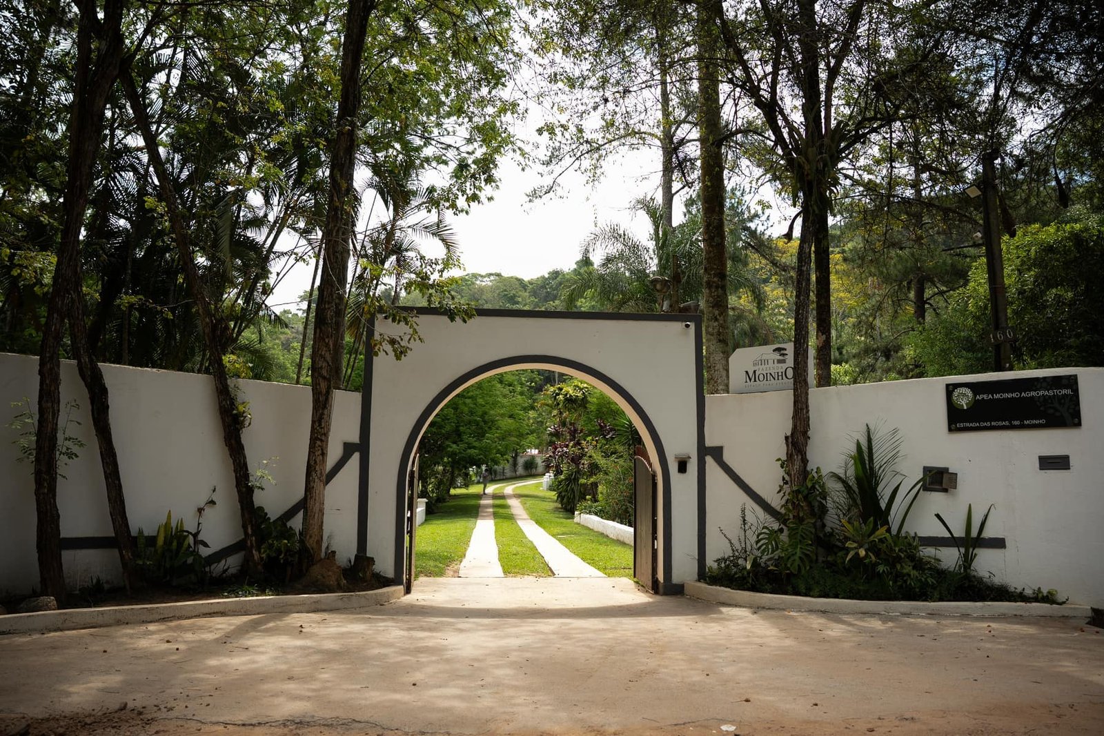 Portal de entrada da Fazenda Moinho Eventos